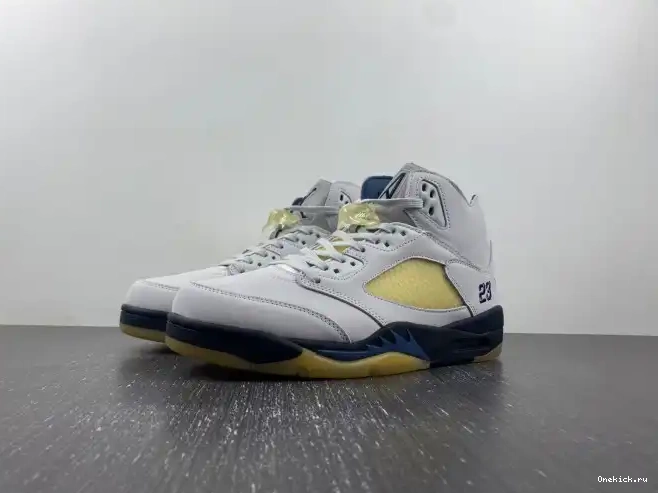 One Kick A FZ5758-004 Jordan Ma 5 WMNS x Air Maniere 0519